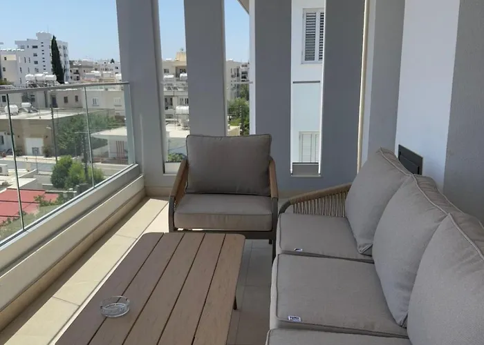 Kroisou Comfort Agios Dhometios